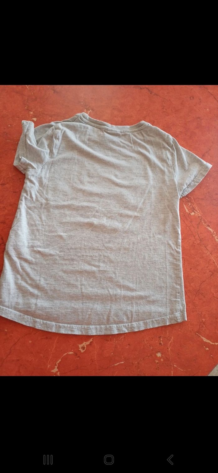 T.shirt garçon taille 8 ans - photo numéro 3