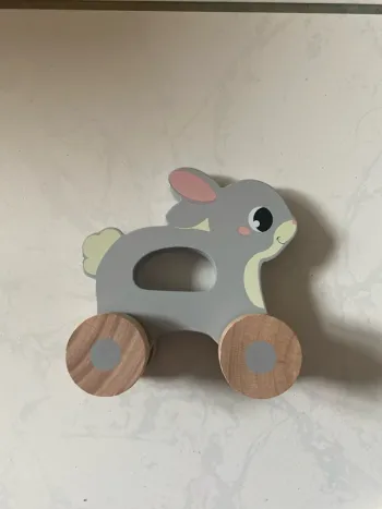 Lapin en bois Montessori