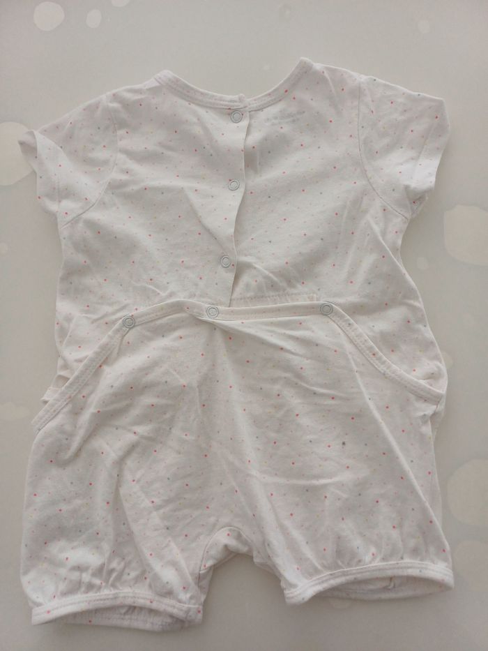 Combishort neuve taille 9 mois - photo numéro 4
