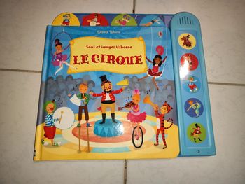 Très beau livre sonore sur le cirque