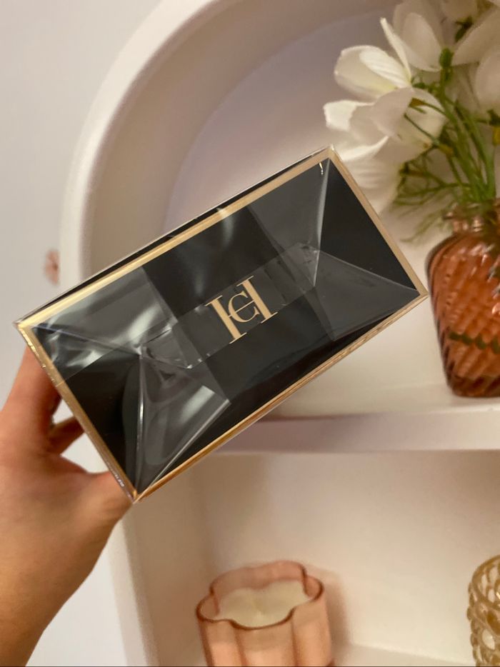 Parfum good girl very Carolina herrera - photo numéro 3