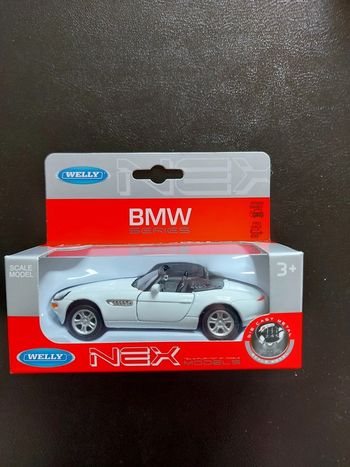 Bmw  z8 - blanche
