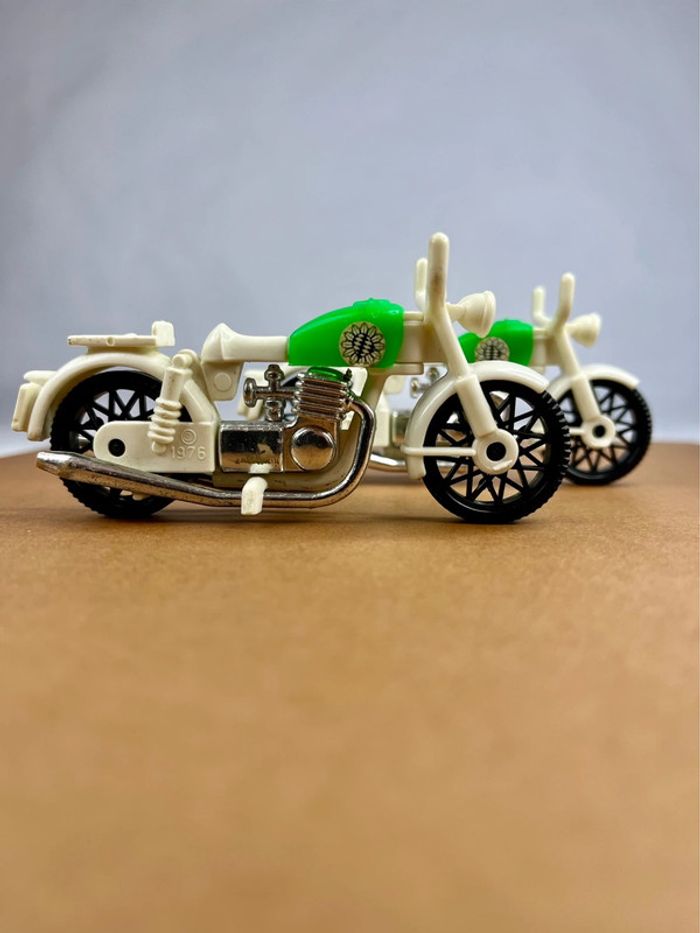 Lot deux motos 1976 Geobra Playmobil vintage - photo numéro 2
