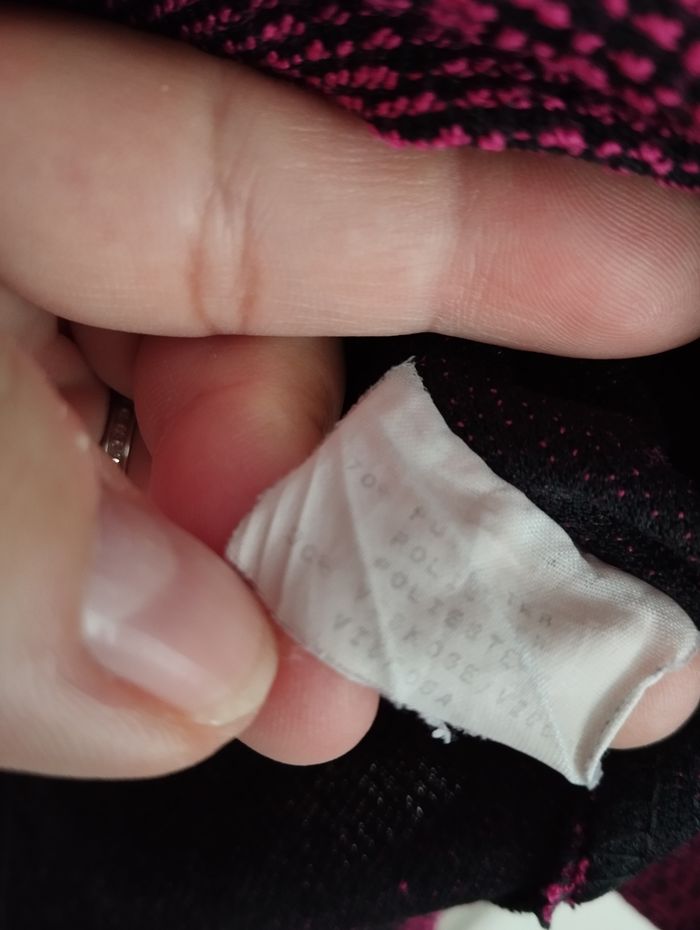 * Blouse rouge et noire manches 3/4 T46-48 Berger du Nord - photo numéro 4