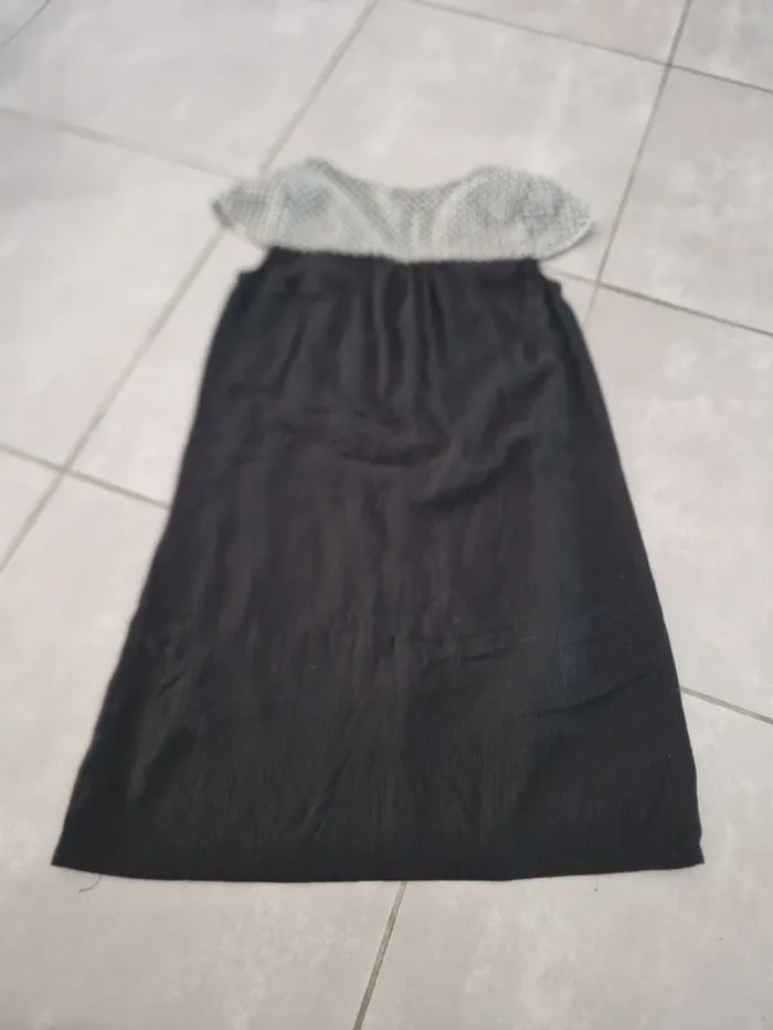 Robe noire chic - photo numéro 5