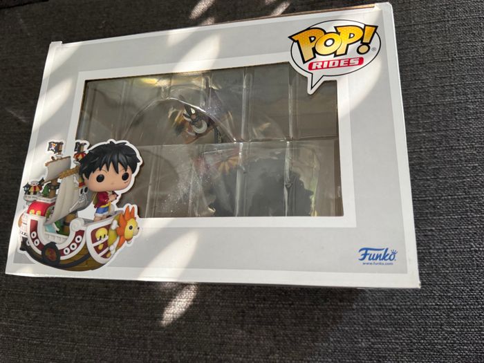 [NEUF] funko Pop Luffy with Thousand Sunny Winter Convention 2022 - photo numéro 3