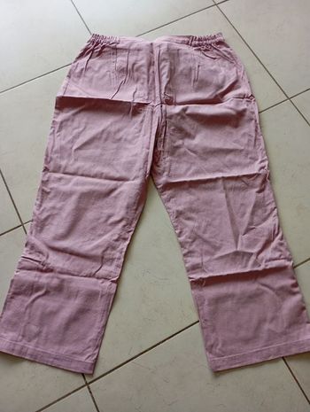 Pantacourt taille 48 neuf
