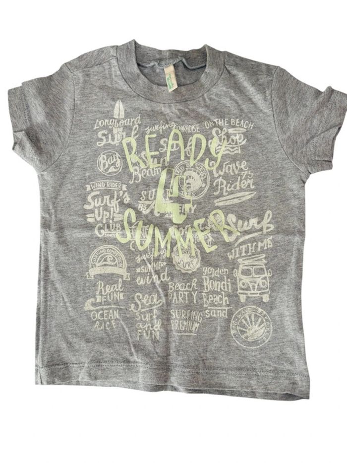 T-shirt benettin 12 mois