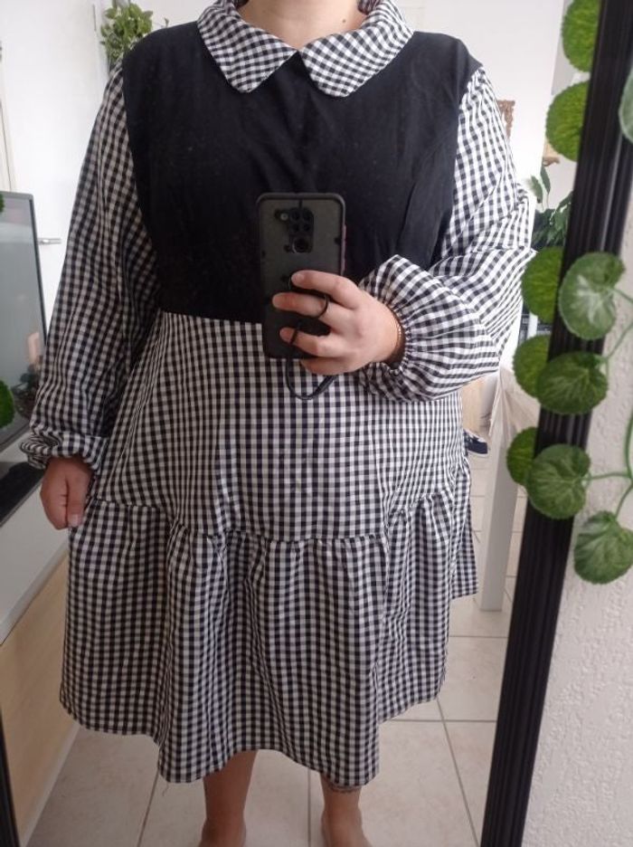 Robe à carreaux