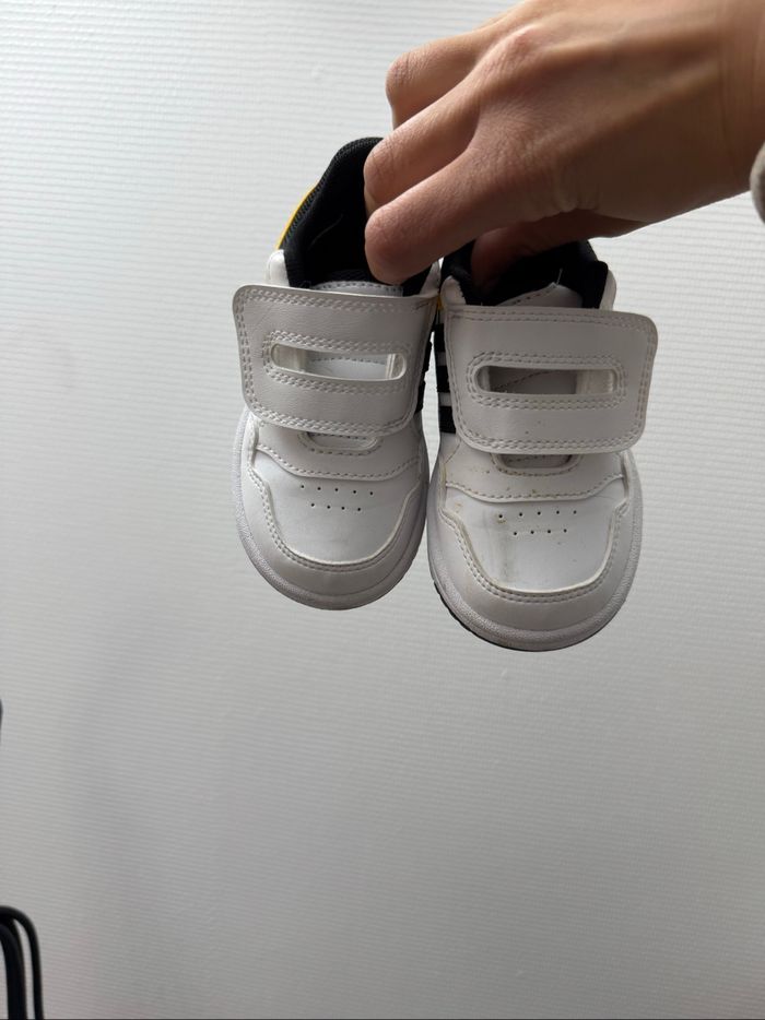 Paire de baskets mixte Adidas - photo numéro 4