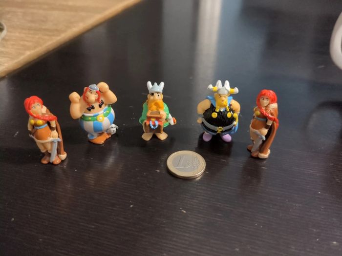 Lot figurines kinder Astérix et Obélix 2009