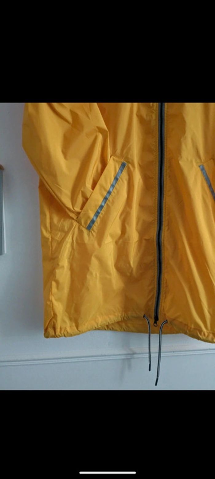 Grand k-way long jaune taille 2 - photo numéro 4