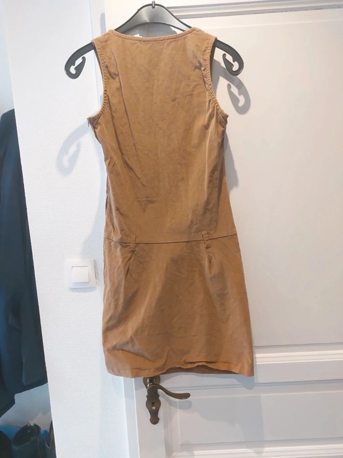 Robe camel sans manches velours Cache Cache taille 36 comme neuve - photo numéro 4