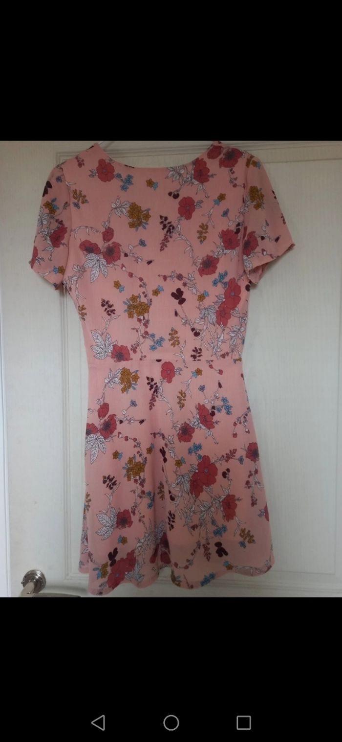 Jolie robe fleurie XS marque Salsa - photo numéro 2