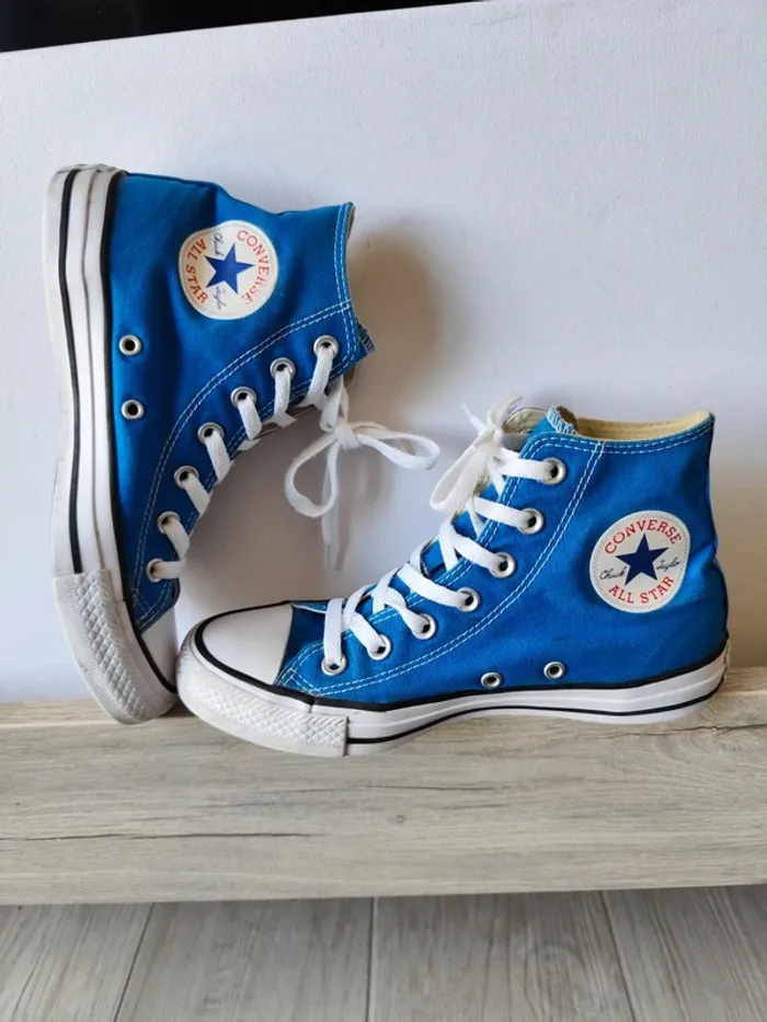 Converse hautes bleu électrique