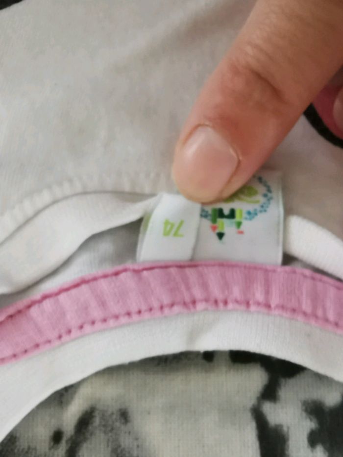 T-shirts 12mois - photo numéro 4