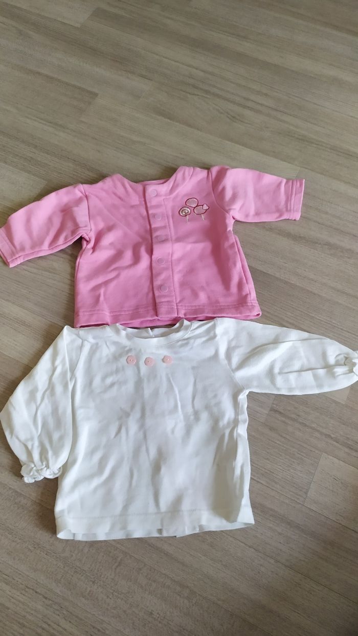 T-shirt et gilet - photo numéro 2
