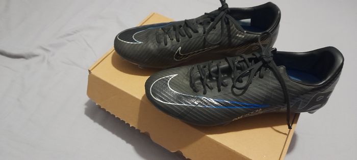 Crampons nike mercurial