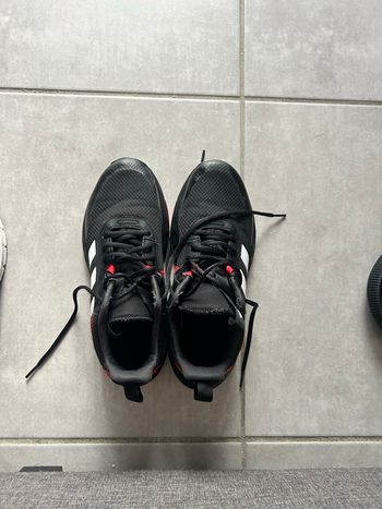 Chaussures de salle ADIDAS 40