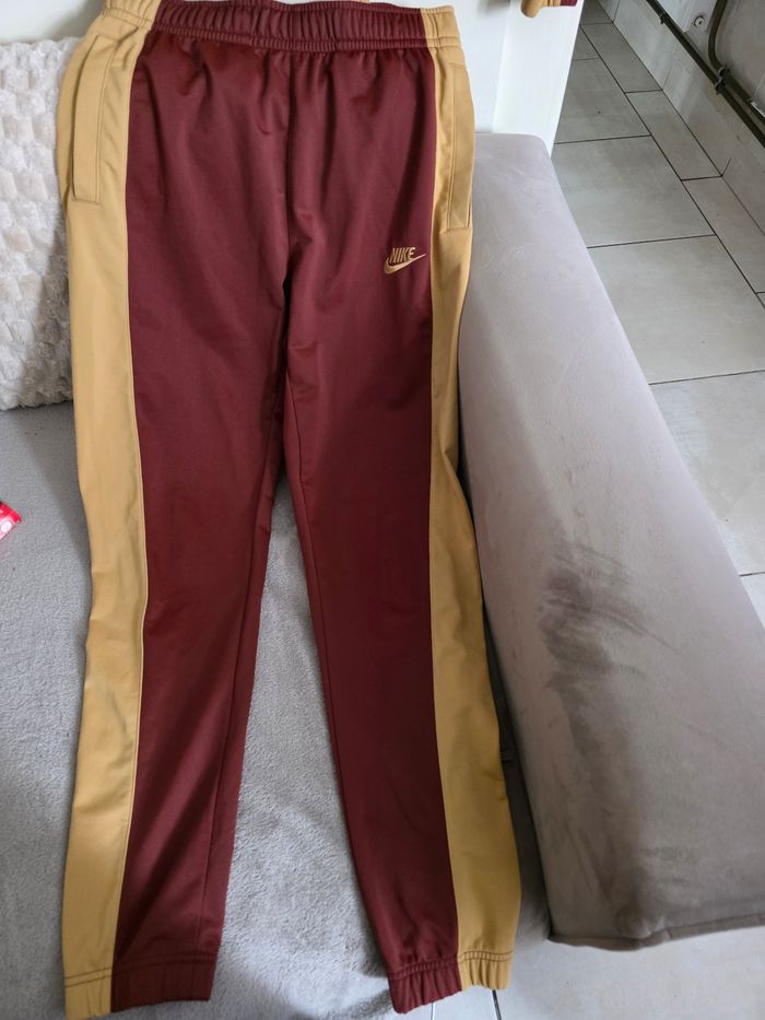 Ensemble jogging nike taille s - photo numéro 4
