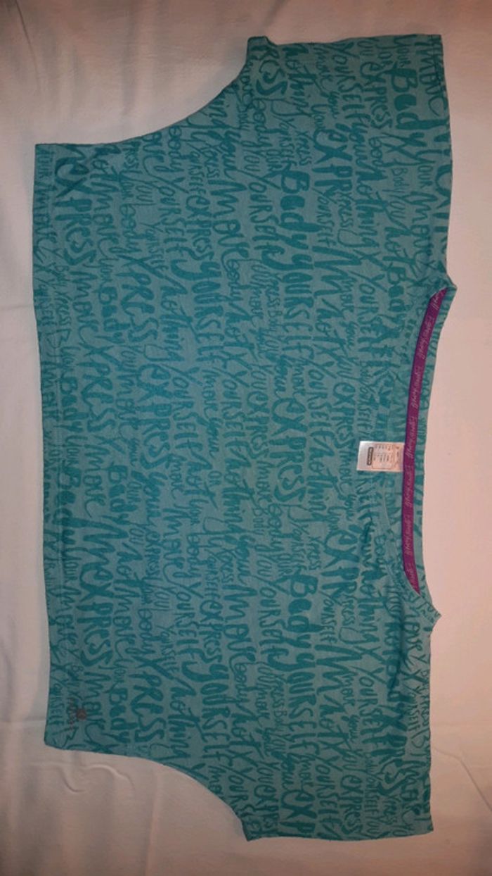 Crop top de sport Décathlon pour fille en 10 ans - photo numéro 3