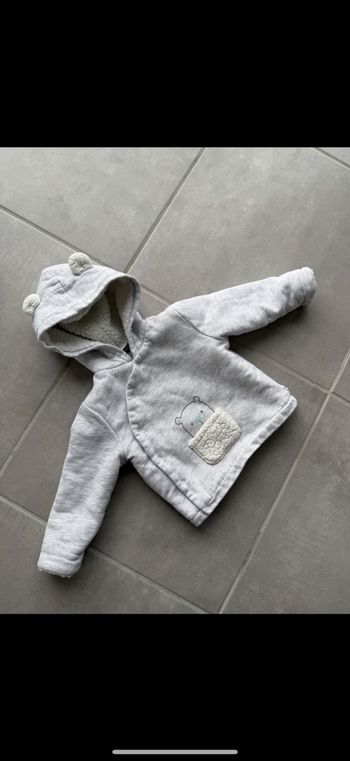 Manteau avec capuche hiver chaud Taille 18 mois