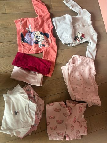Lot vêtement fille 12-18 mois 