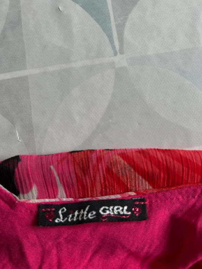 Tunique fille - 10 ans - Little Girl - en très bon état - photo numéro 3