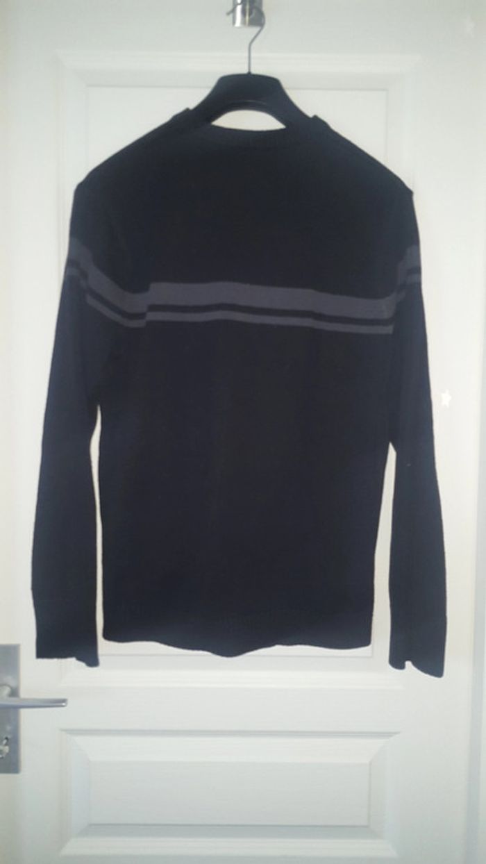 Pull noir - photo numéro 2
