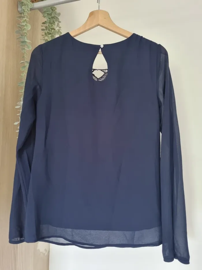 Top / blouse bleu - photo numéro 2