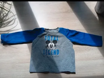 Sweat disney baby taille 24 mois