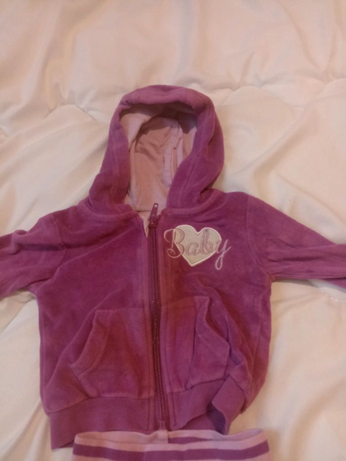 Ensemble jogging - photo numéro 2