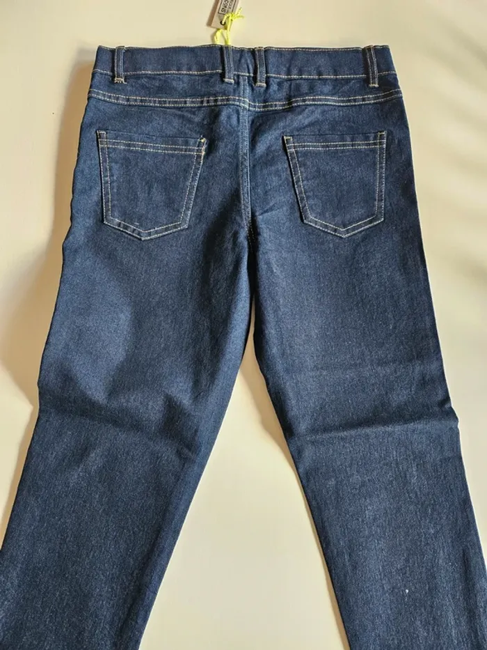 🦋 Jeans Garçon neuf 🦋 - photo numéro 3