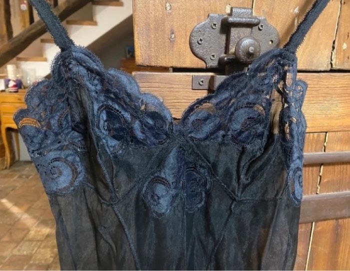 Nuisette en voile noir T 36 - photo numéro 3