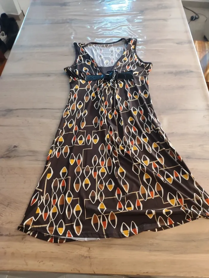 Robe mini marron T.U. Polyester - Imprimé géométrique - Très bon état