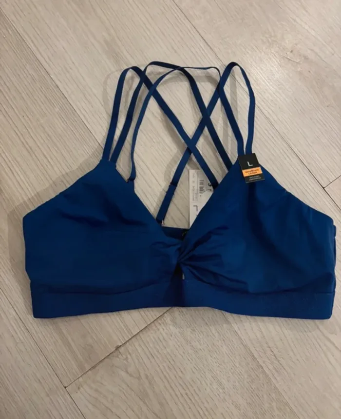 Brassière de sport Etam T 40-L neuve - photo numéro 5