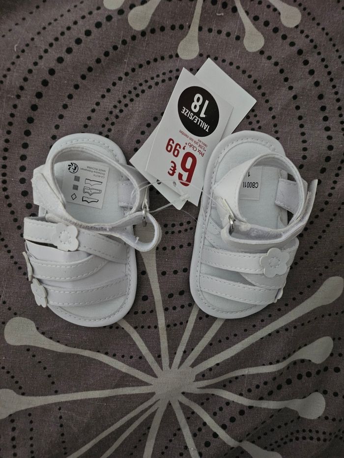 Chaussure bebe - photo numéro 2