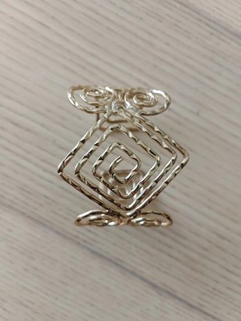 Très joli bracelet manchette acheté en Grèce