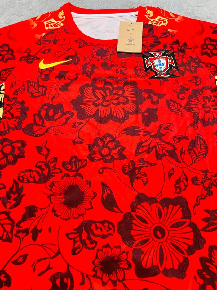 Maillot concept foot Portugal rouge fleurs taille S - photo numéro 4