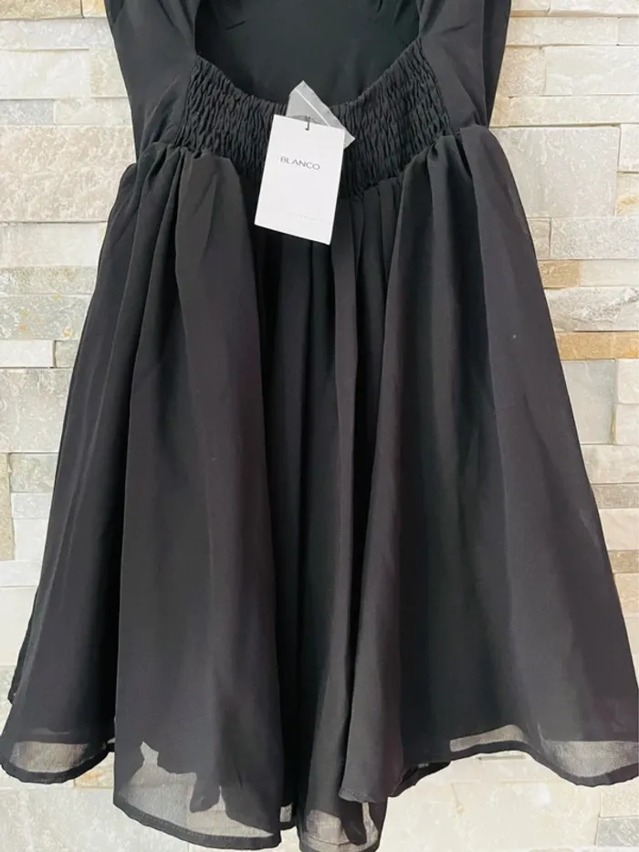 Robe noire neuve chic et élégante femme blanco - photo numéro 6