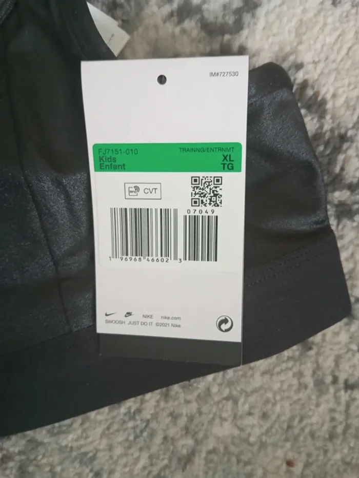 Brassière kids Nike taille XL - photo numéro 3