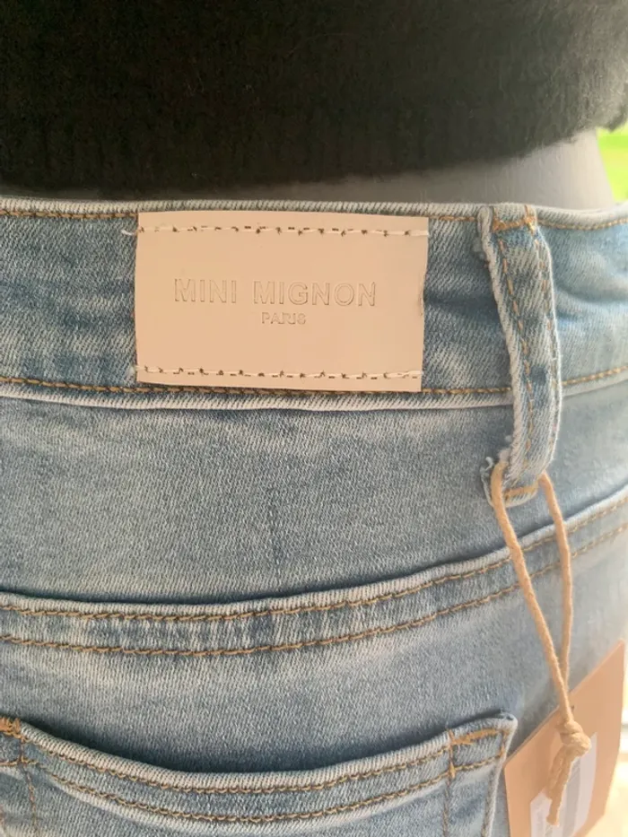 Mini Mignon jeans T16 ans neuf - photo numéro 3