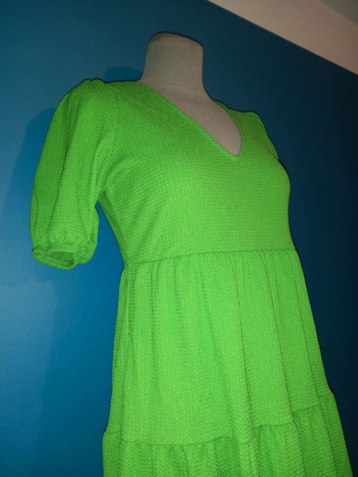 Jolie robe verte M - photo numéro 2