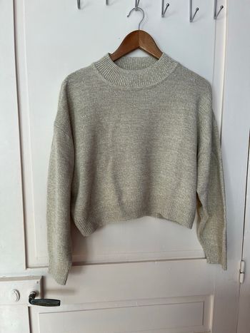 Pull crop top