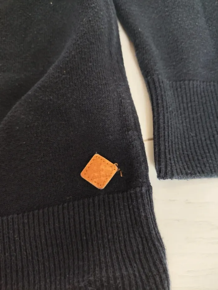 💙 Pull col en V Zara - Bleu marine - 11/12 ans - Bon état - photo numéro 3