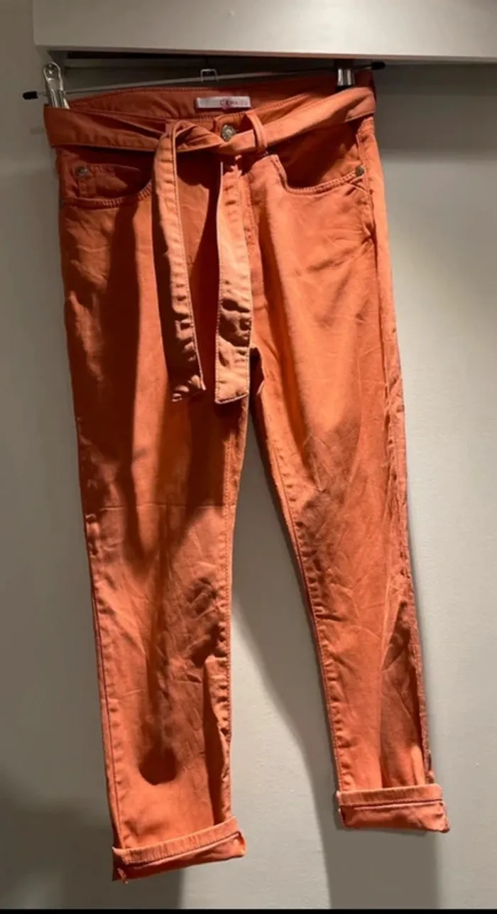 Pantacourt Camaïeu corail - Taille 34 - Très bon état - photo numéro 4