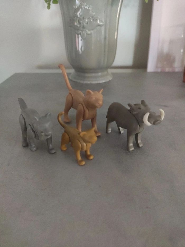 Playmobil Puma, phacochère et loup