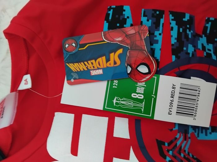 Tee-shirt garçon Spiderman neuf avec étiquettes, 8 ans - photo numéro 5