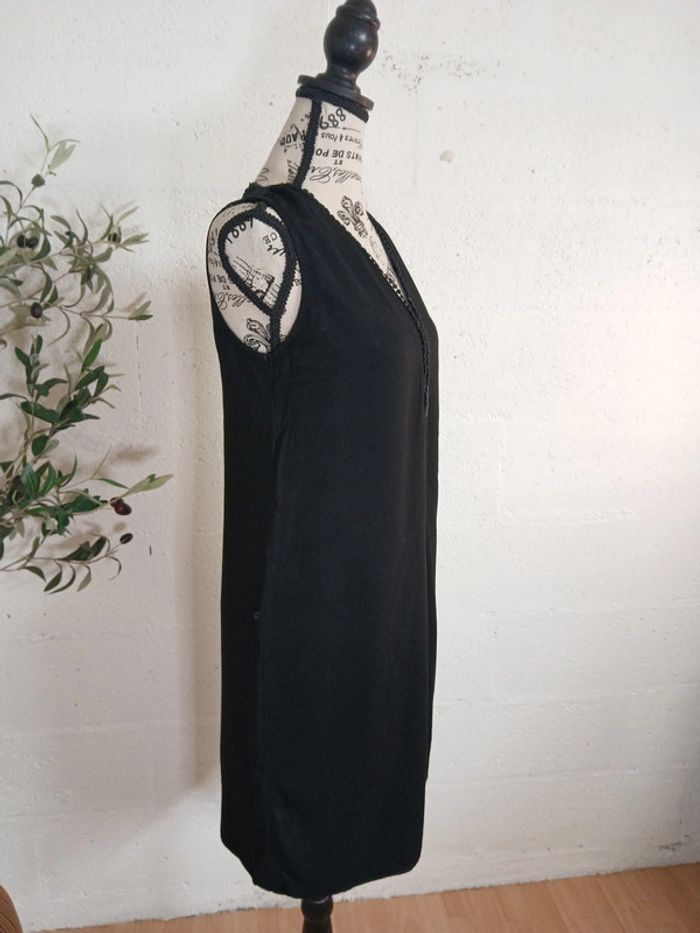 🖤 Petite robe noire Camaïeu – Taille 36 estimée – Bon état - photo numéro 4