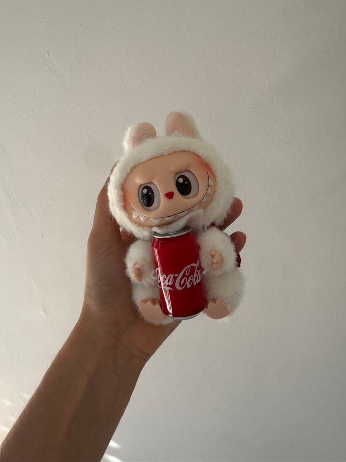 Popmart The Monster Labubu - Coca Cola édition